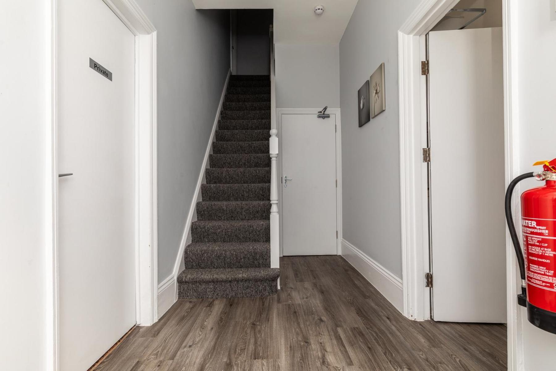 Dove Court Travel Lodge 4 - First Floor Ensuite Almondsbury Buitenkant foto